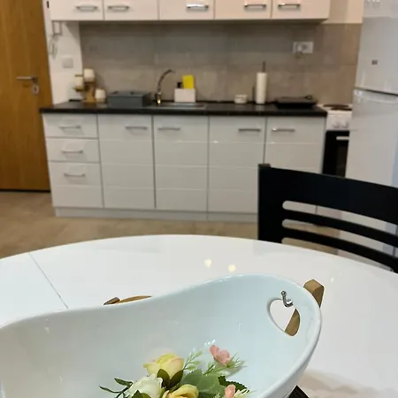 Kg Elite 아파트 크라구예바츠